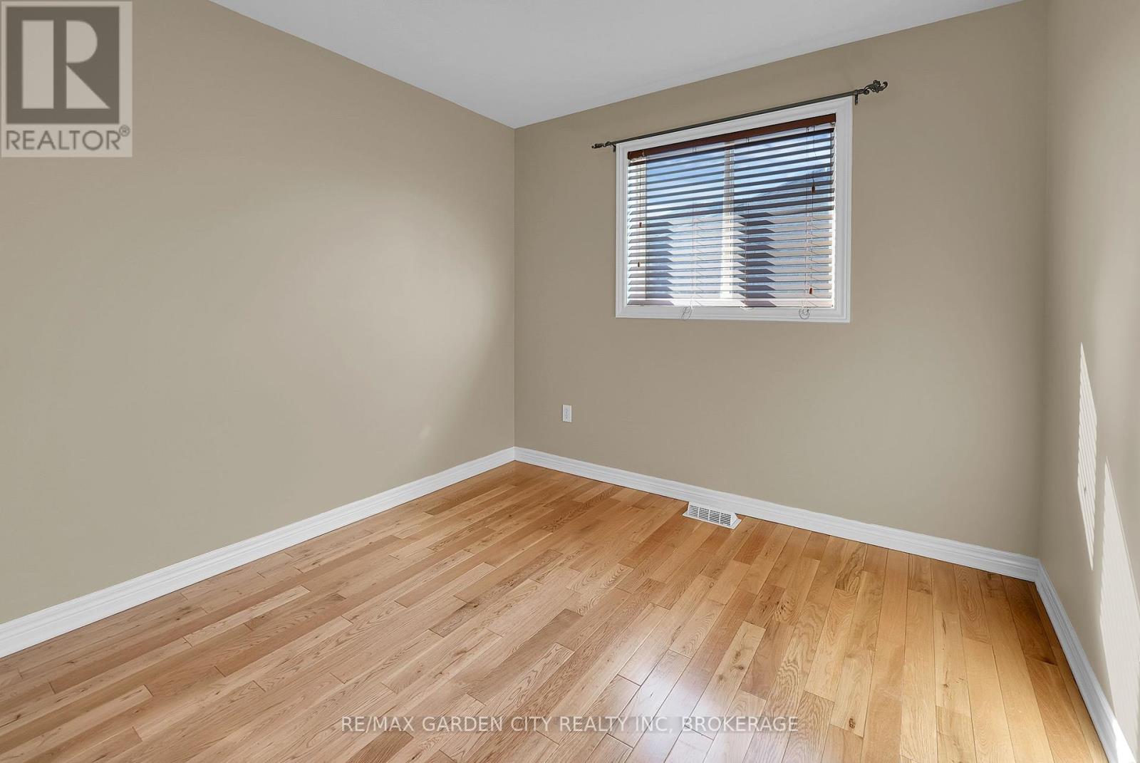 51 Nathalie Court, Welland, Ontario  L3B 6H7 - Photo 20 - X12459147