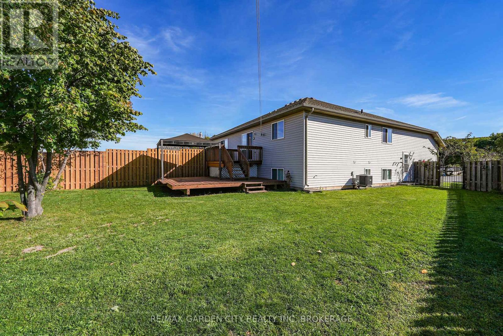 51 Nathalie Court, Welland, Ontario  L3B 6H7 - Photo 41 - X12459147