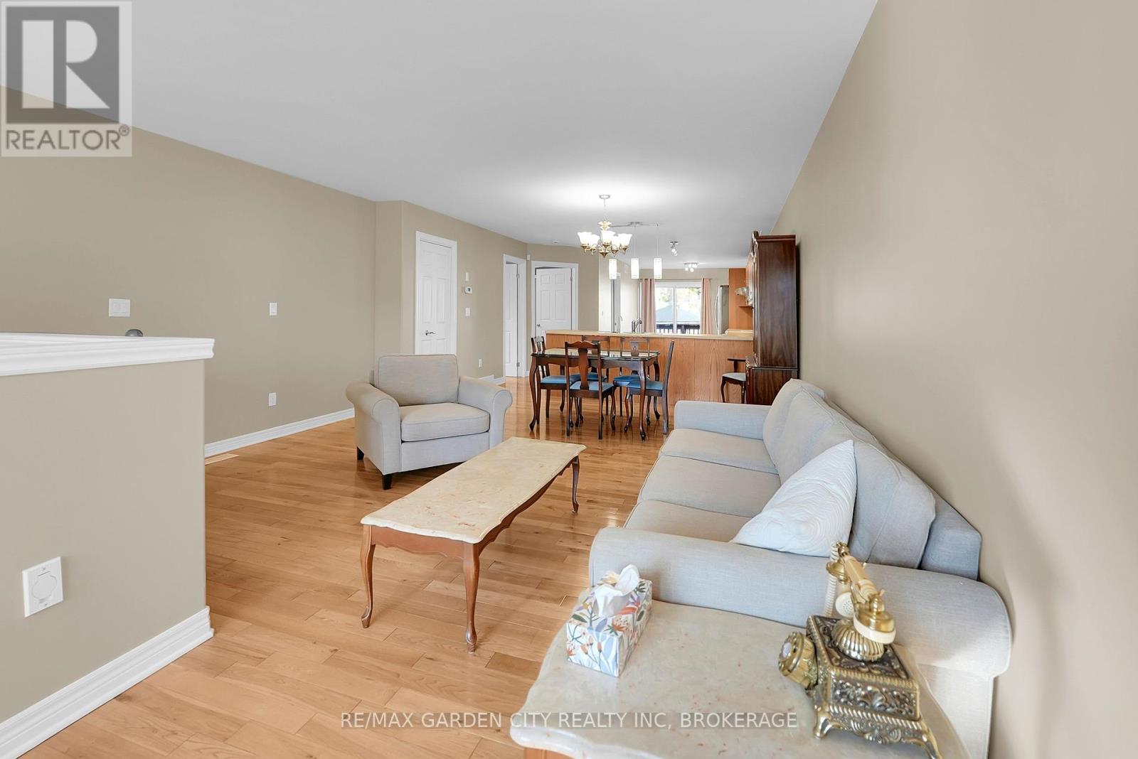 51 Nathalie Court, Welland, Ontario  L3B 6H7 - Photo 9 - X12459147