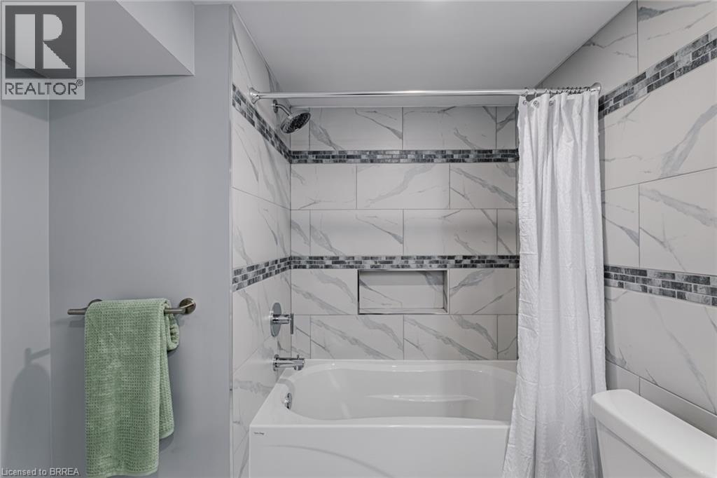 14 Montour Place, Brantford, Ontario  N3R 5E5 - Photo 39 - 40772409