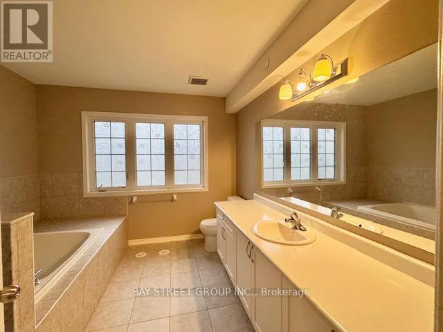 2653 Eaglesham Path, Oshawa, Ontario  L1L 0M7 - Photo 8 - E12459146