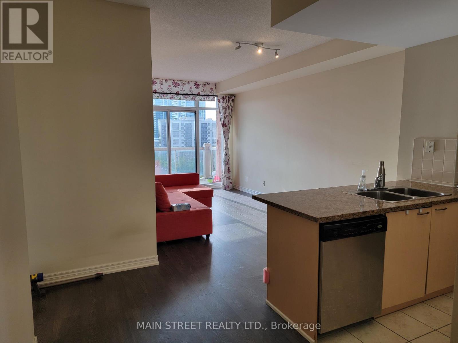 1005 - 25 Times Avenue, Markham, Ontario  L3T 7X5 - Photo 4 - N12459143