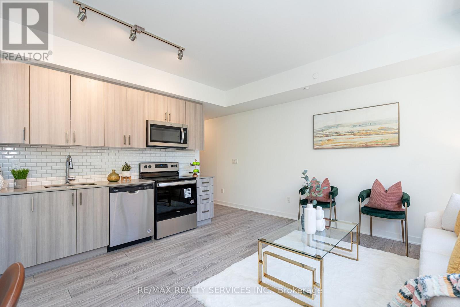 16 - 4017 Hickory Drive, Mississauga, Ontario  L4W 0G6 - Photo 16 - W12459141