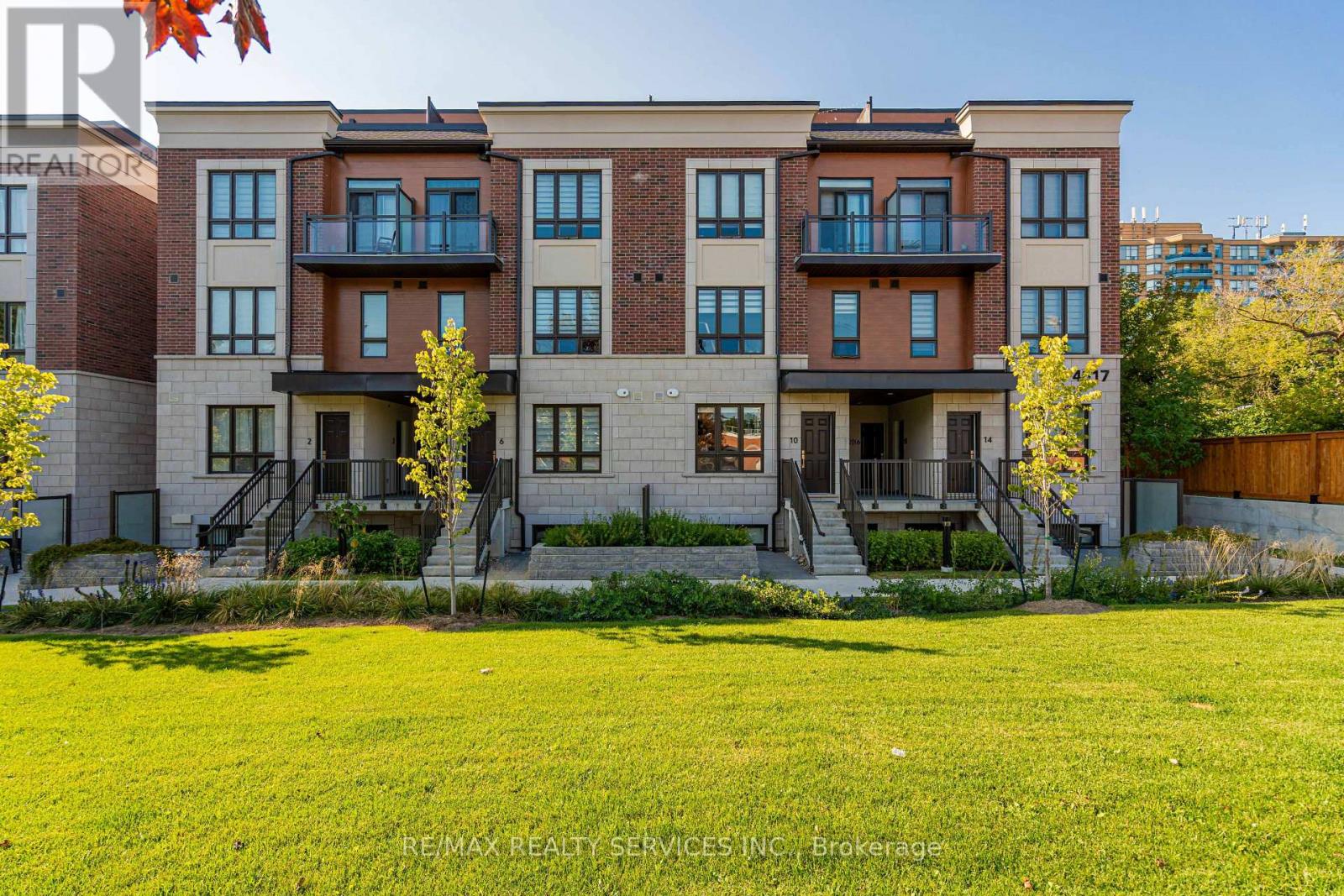 16 - 4017 Hickory Drive, Mississauga, Ontario  L4W 0G6 - Photo 2 - W12459141