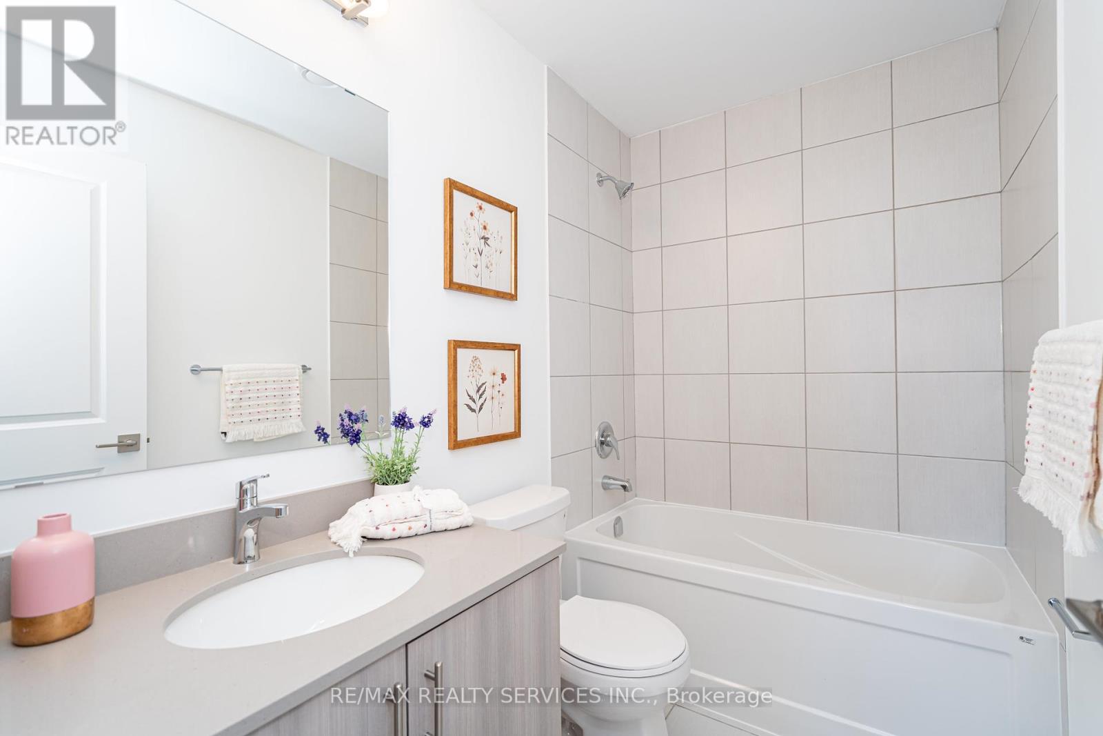 16 - 4017 Hickory Drive, Mississauga, Ontario  L4W 0G6 - Photo 28 - W12459141