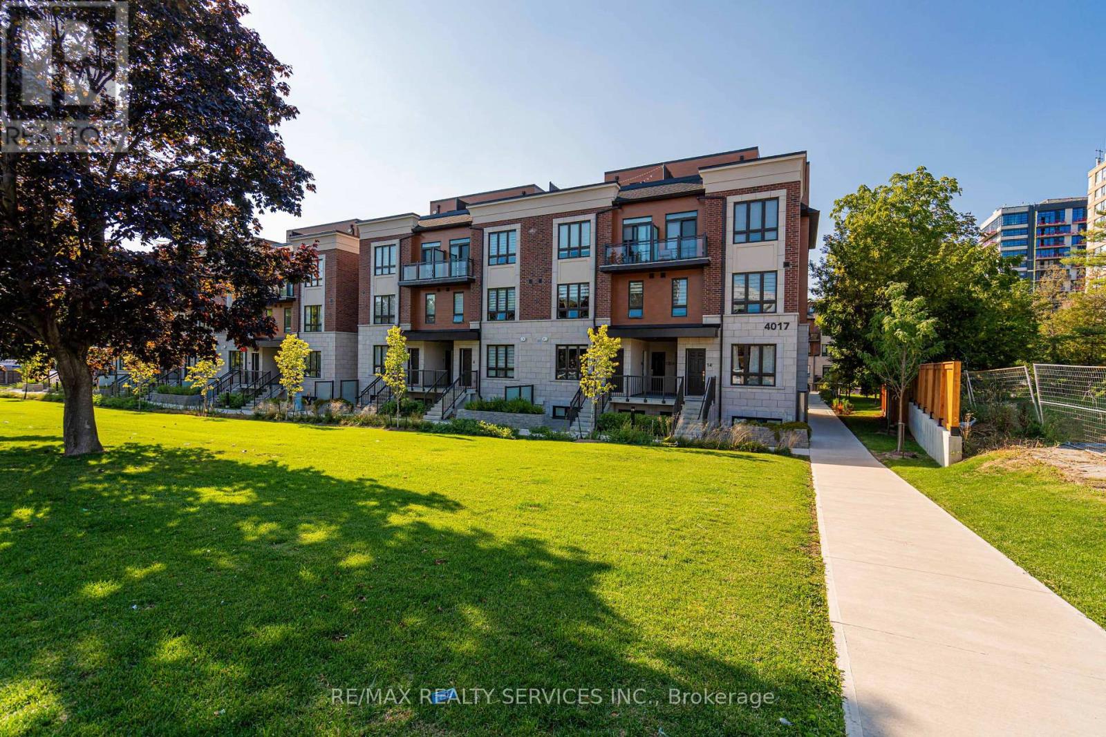 16 - 4017 Hickory Drive, Mississauga, Ontario  L4W 0G6 - Photo 7 - W12459141