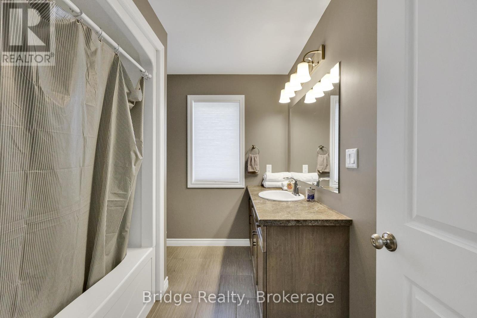 58 Pearl Street, Tillsonburg, Ontario  N4G 0A3 - Photo 33 - X12459155