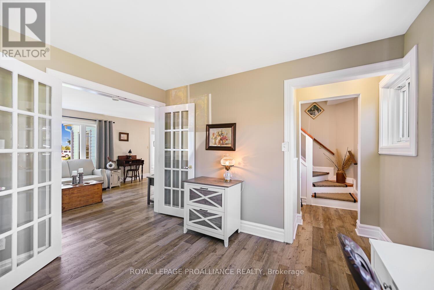 825 Joseph Street, Edwardsburgh/cardinal, Ontario  K0E 1E0 - Photo 18 - X12459152
