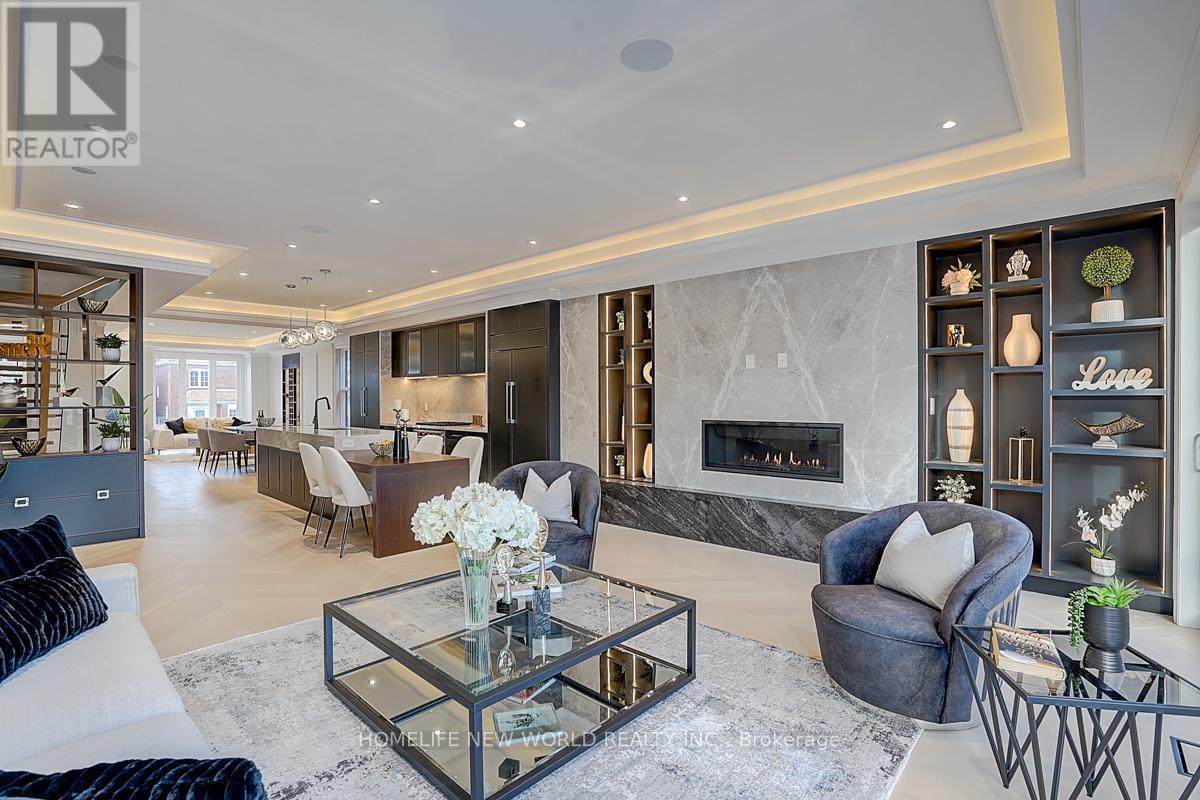 625 SOUDAN AVENUE, Toronto, Ontario