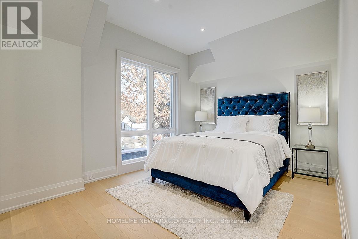 625 Soudan Avenue, Toronto, Ontario  M4S 1X7 - Photo 21 - C12459157
