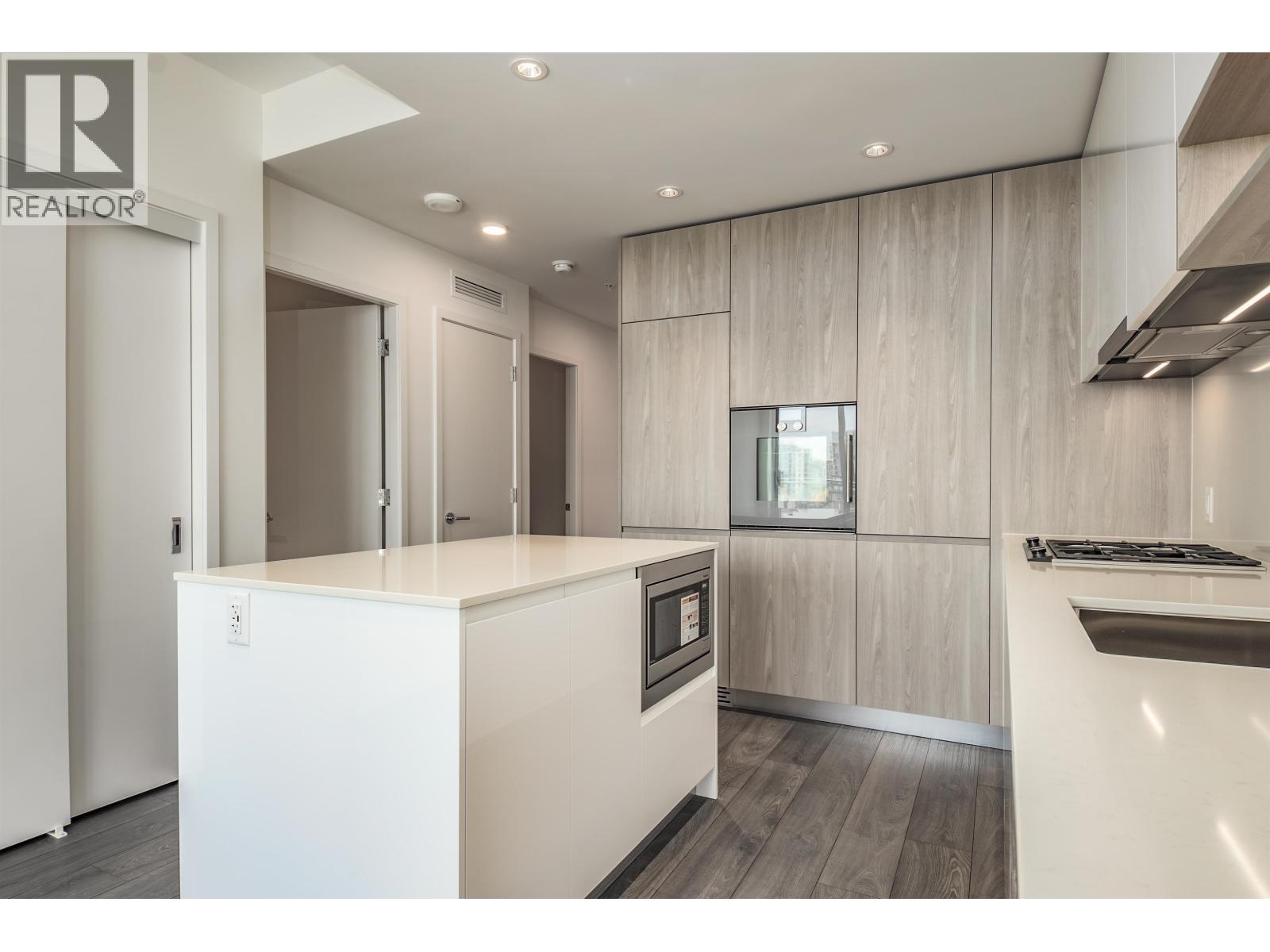 765 6600 Minoru Boulevard, Richmond, British Columbia  V6Y 0M3 - Photo 2 - R3057749