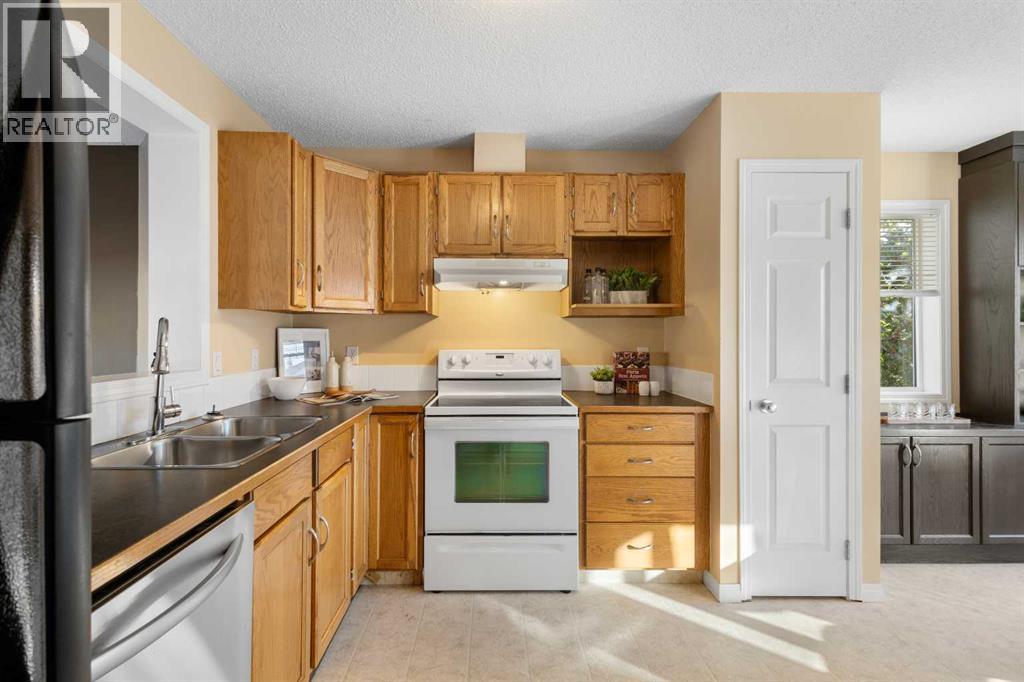 209 Copperfield Lane Se, Calgary, Alberta  T2Z 4T2 - Photo 6 - A2262860