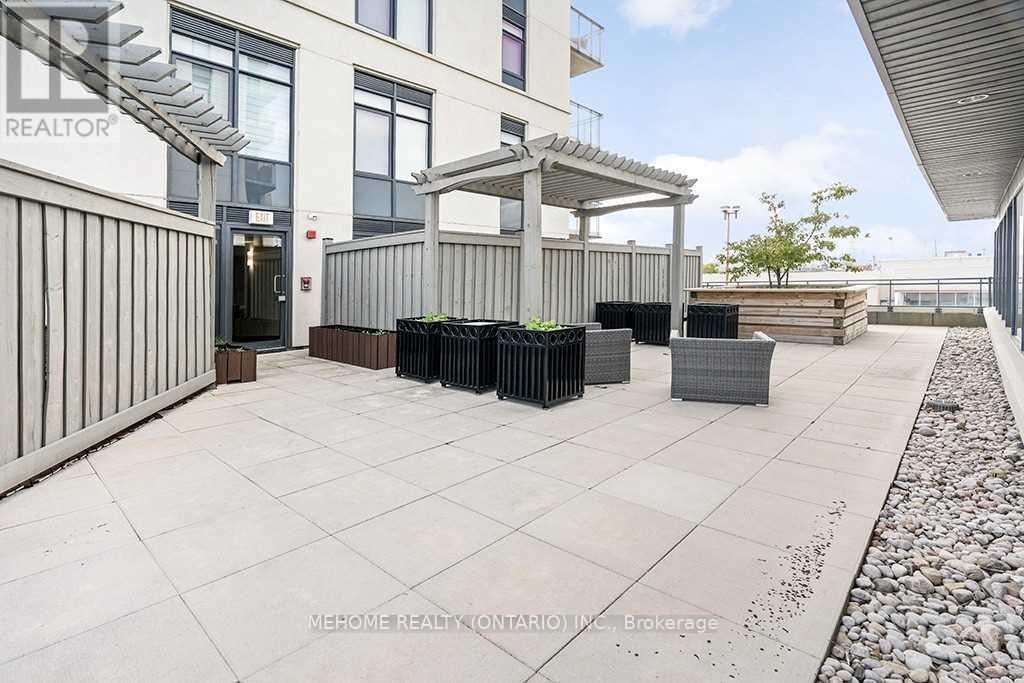 406 - 24 Woodstream Boulevard, Vaughan, Ontario  L4L 8C4 - Photo 3 - N12459158