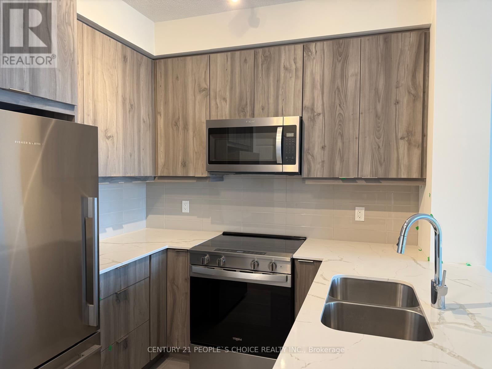 2303 - 15 Watergarden Drive, Mississauga, Ontario  L5R 1B2 - Photo 3 - W12458169
