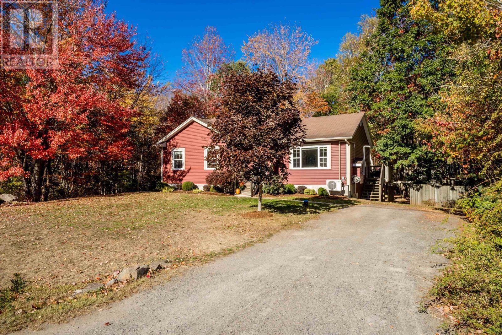 24 Gravenstein Drive, Berwick, Nova Scotia  B0P 1E0 - Photo 2 - 202525688