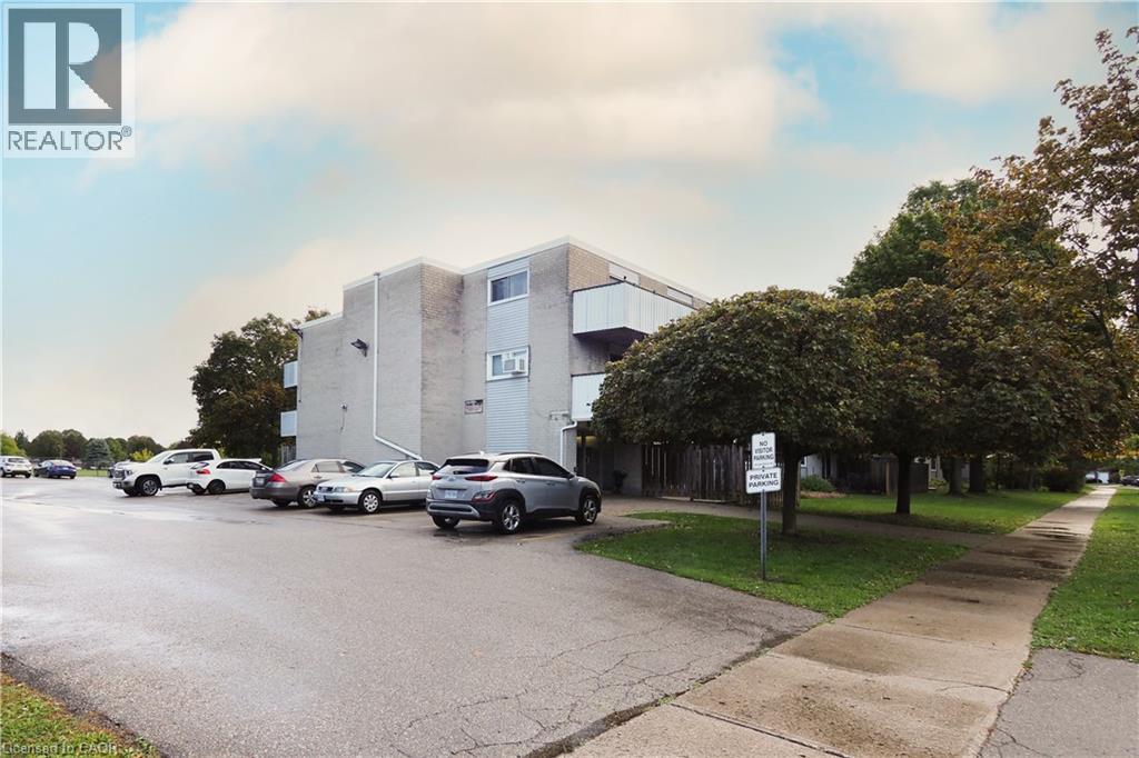 80 Breckenridge Drive Unit# 102, Kitchener, Ontario  N2B 2N9 - Photo 3 - 40770189