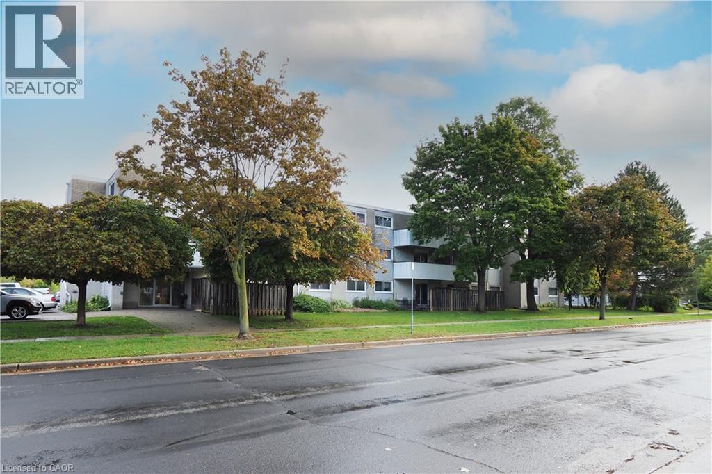 80 Breckenridge Drive Unit# 102, Kitchener, Ontario  N2B 2N9 - Photo 2 - 40770189