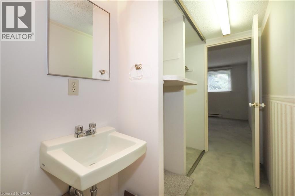 80 Breckenridge Drive Unit# 102, Kitchener, Ontario  N2B 2N9 - Photo 18 - 40770189
