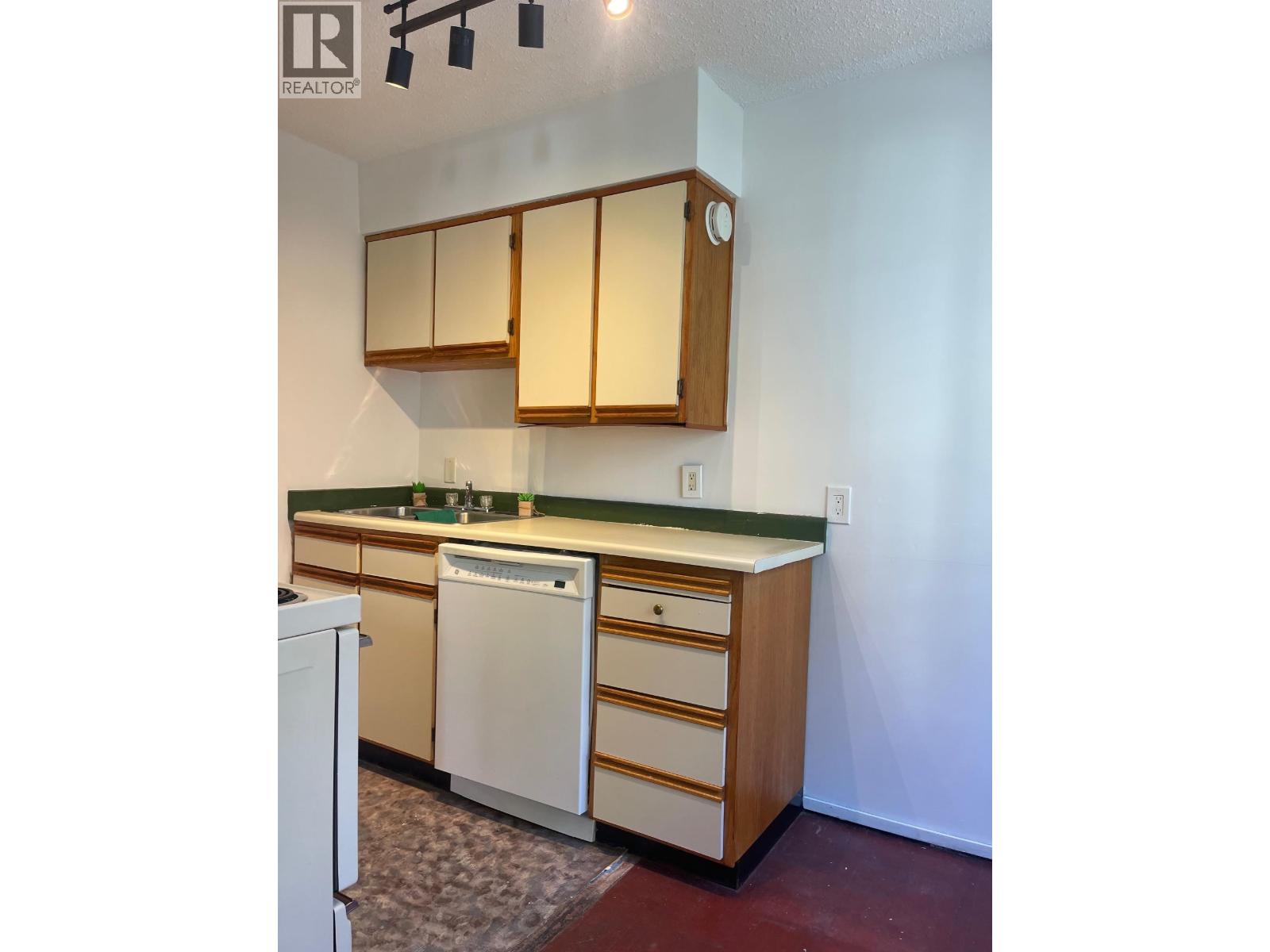 210 1050 Jervis Street, Vancouver, British Columbia  V6E 2C1 - Photo 12 - R3051257