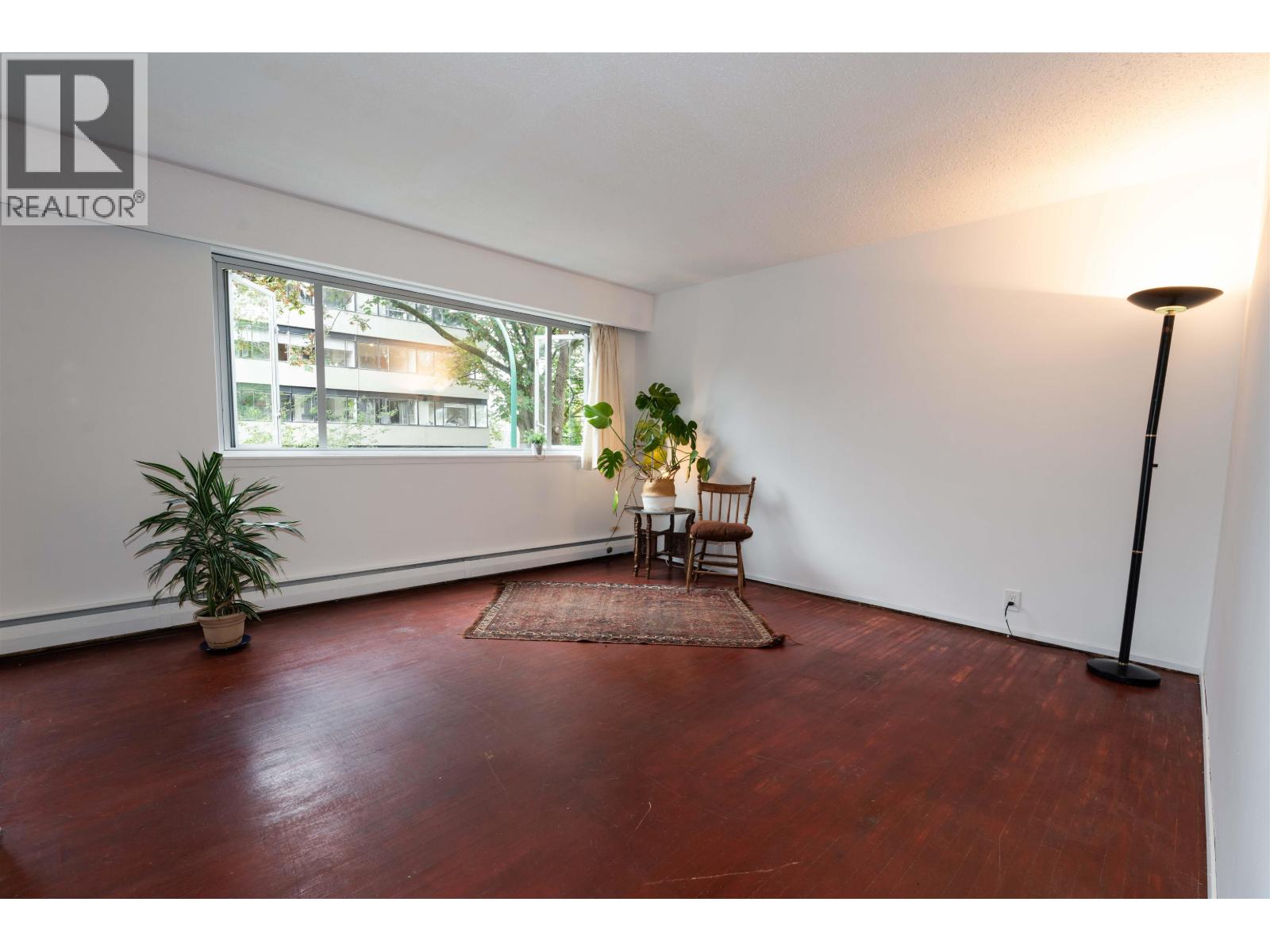 210 1050 Jervis Street, Vancouver, British Columbia  V6E 2C1 - Photo 3 - R3051257