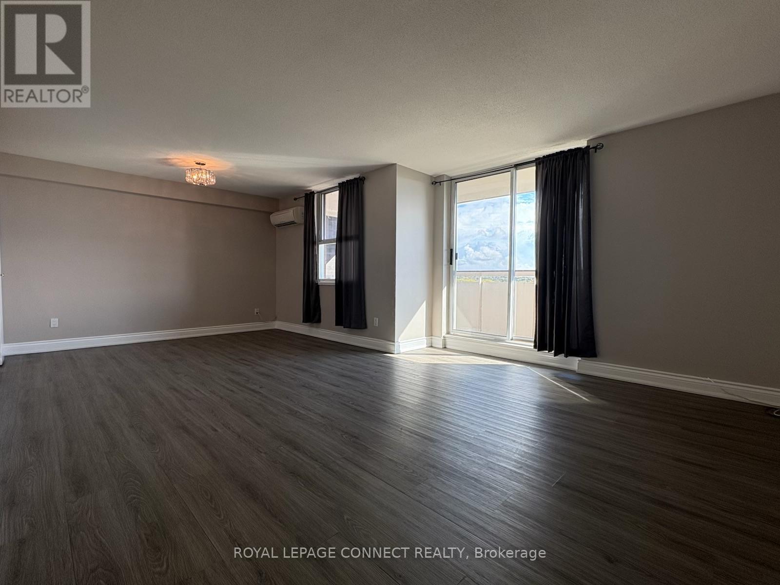 910 - 80 Inverlochy Boulevard, Markham, Ontario  L3T 4P3 - Photo 13 - N12459176