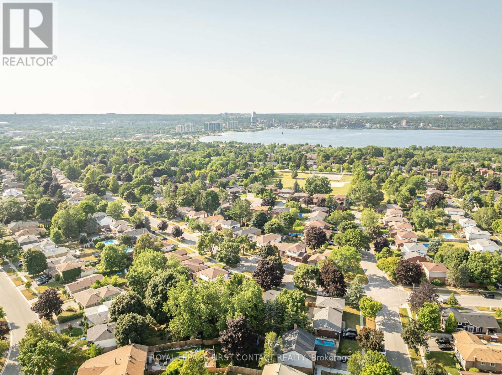 10 Grand Place, Barrie, Ontario  L4N 4Y3 - Photo 24 - S12459169