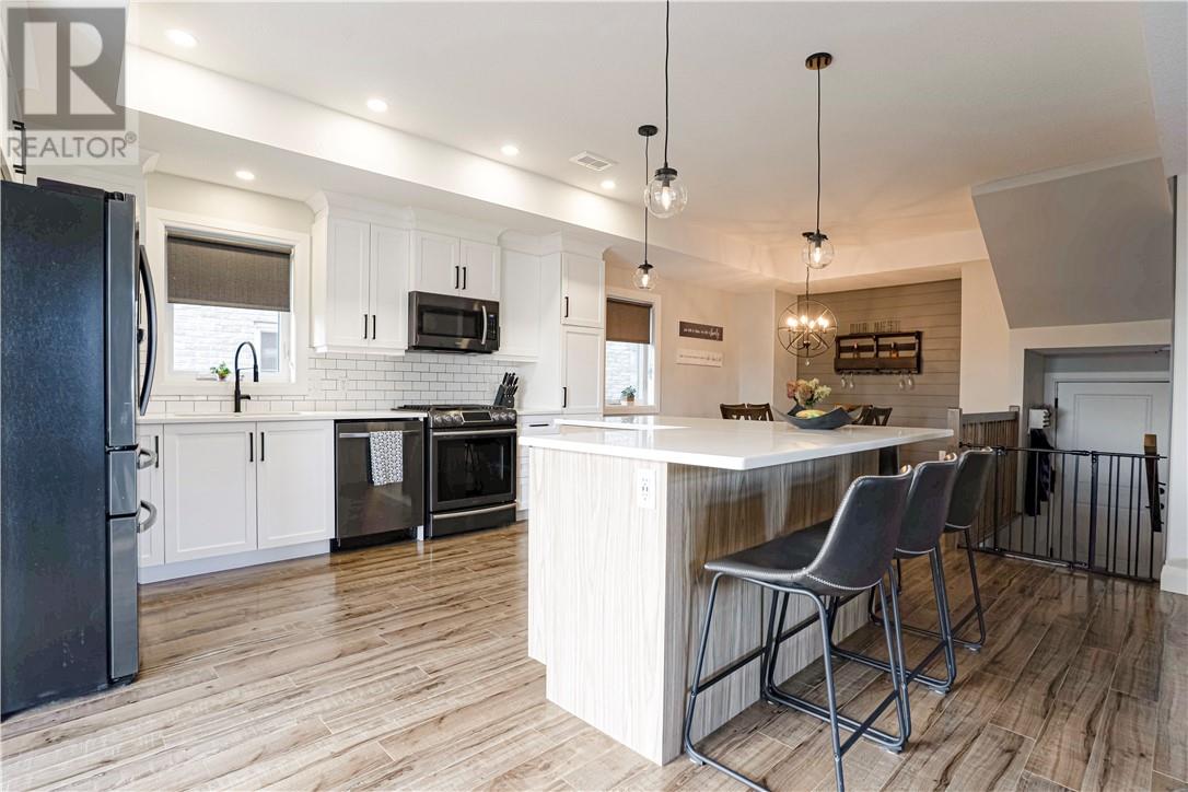 11 Chloe Court, Sudbury, Ontario  P3B 0E5 - Photo 4 - 2125084