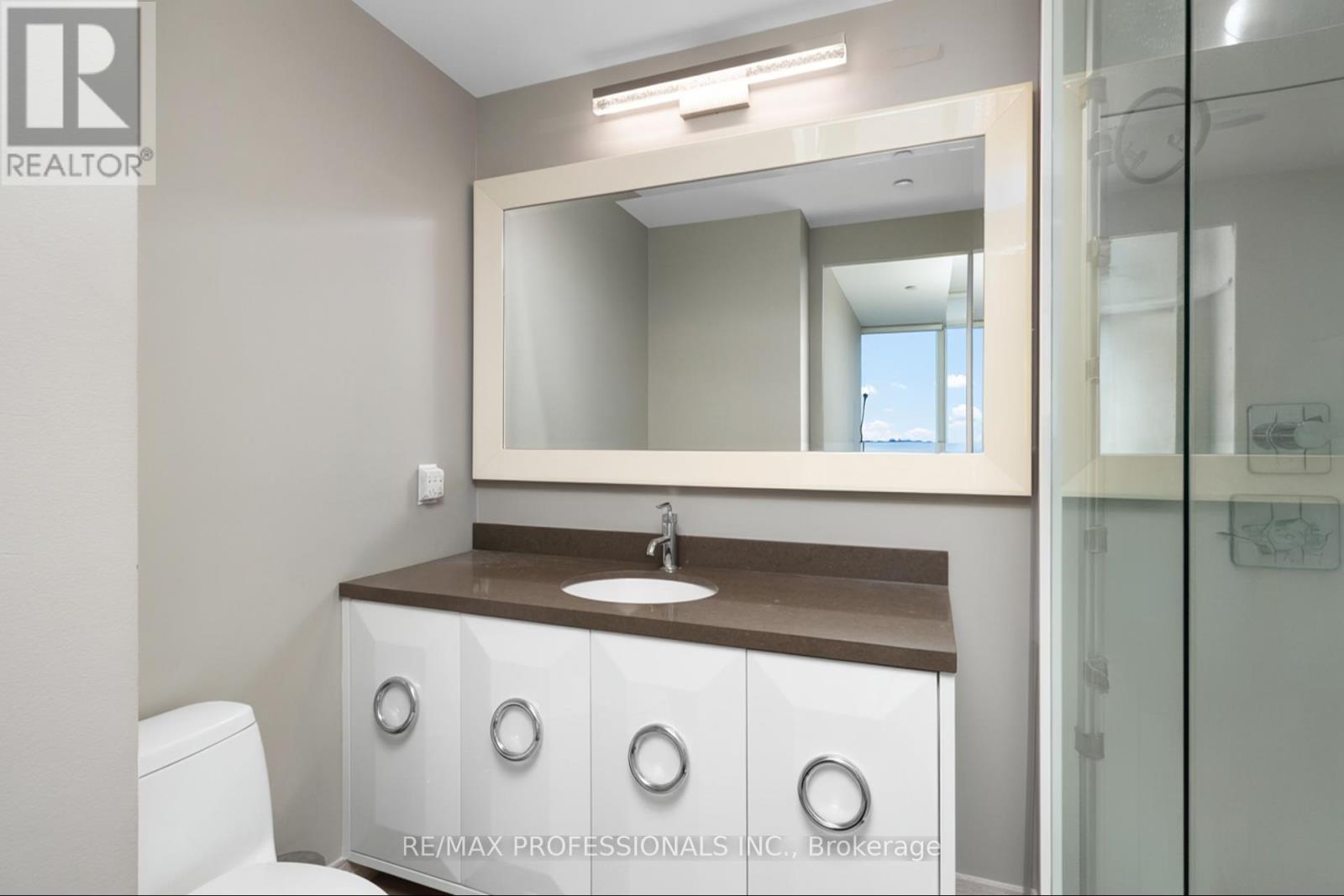 2016 - 88 Park Lawn Road, Toronto, Ontario  M8Y 0B5 - Photo 14 - W12459171