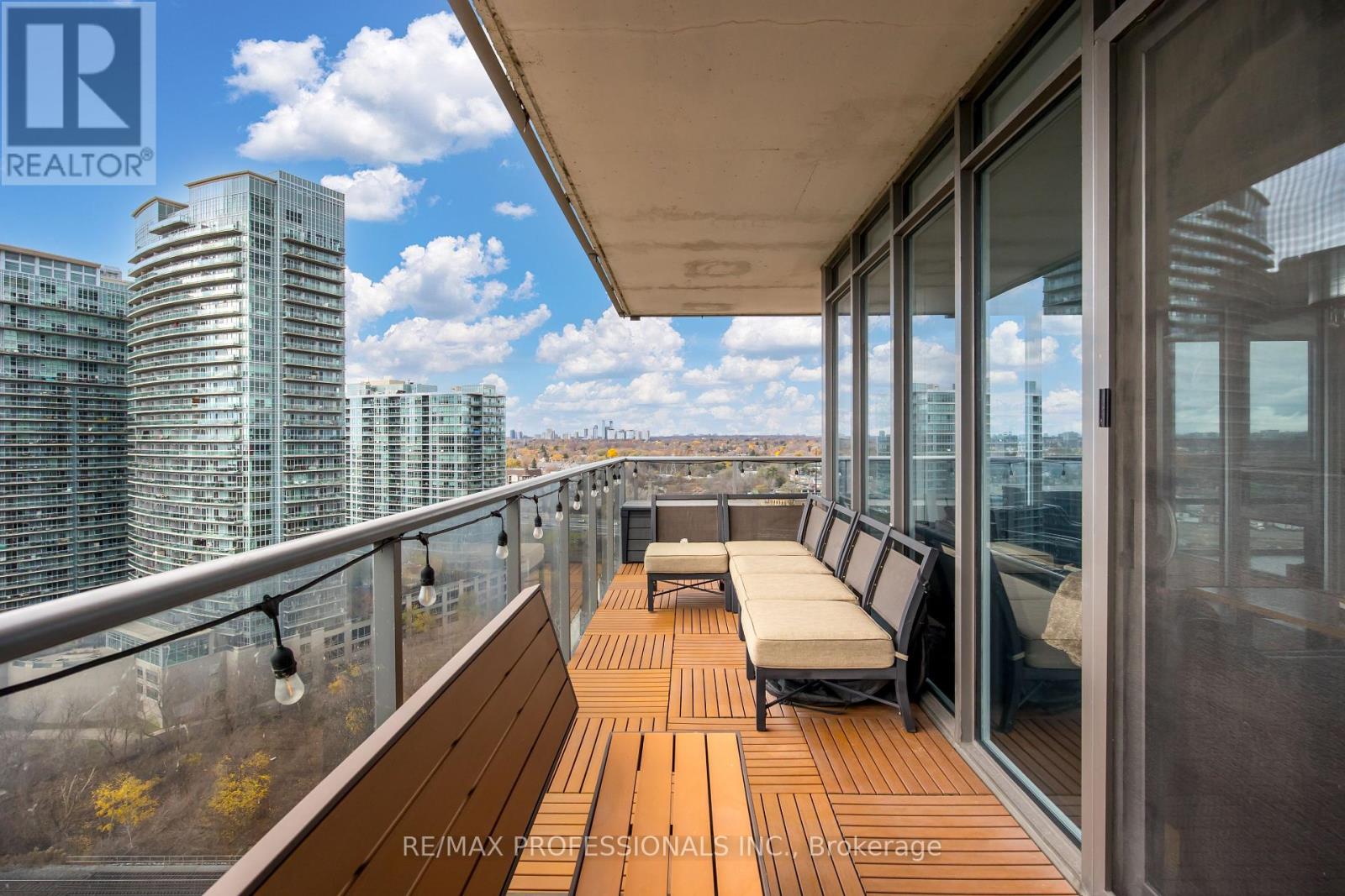 2016 - 88 Park Lawn Road, Toronto, Ontario  M8Y 0B5 - Photo 18 - W12459171