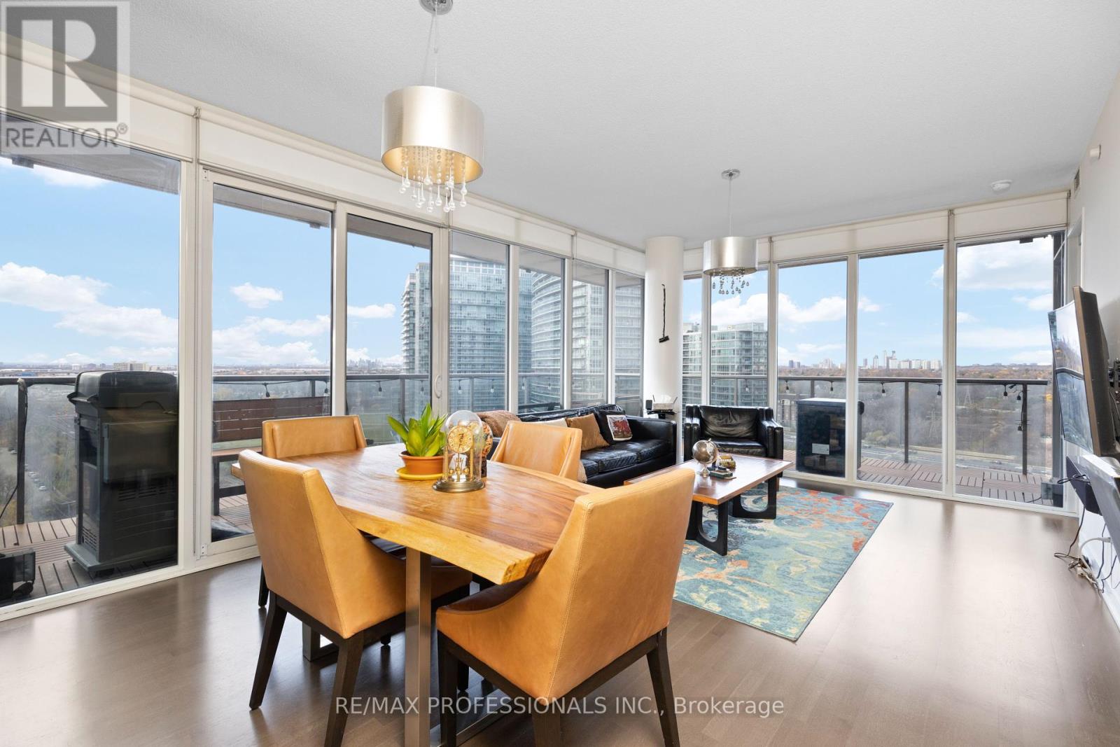 2016 - 88 Park Lawn Road, Toronto, Ontario  M8Y 0B5 - Photo 7 - W12459171