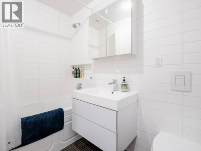 701 219 E Georgia Street, Vancouver, British Columbia  V6A 1Z6 - Photo 2 - R3030802