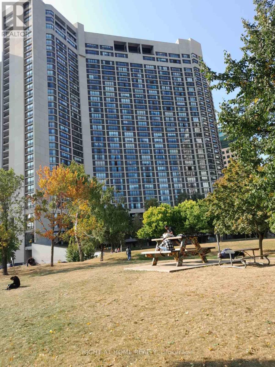 3240 - 33 Harbour Square, Toronto, Ontario  M5J 2G2 - Photo 2 - C12459180