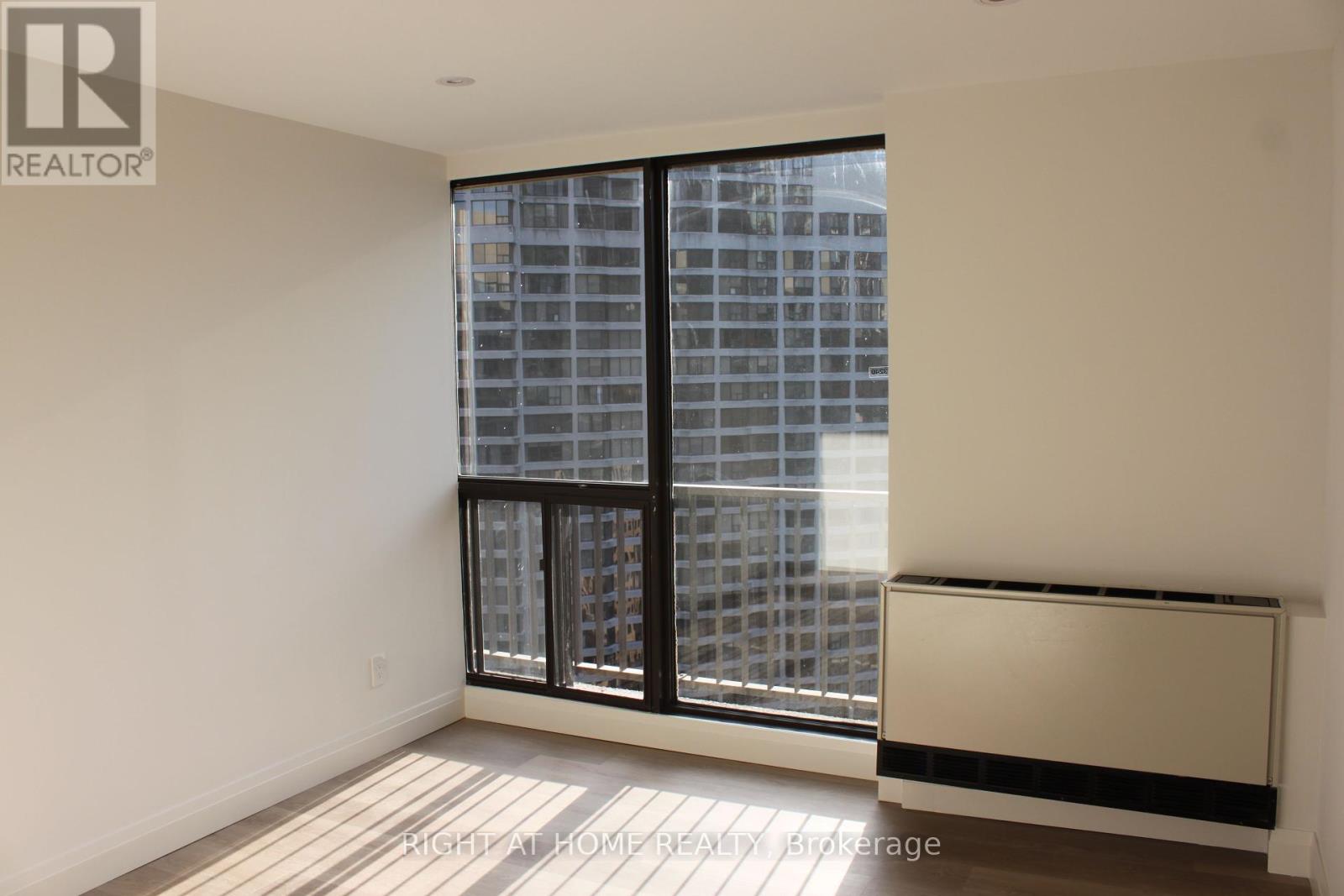 3240 - 33 Harbour Square, Toronto, Ontario  M5J 2G2 - Photo 8 - C12459180