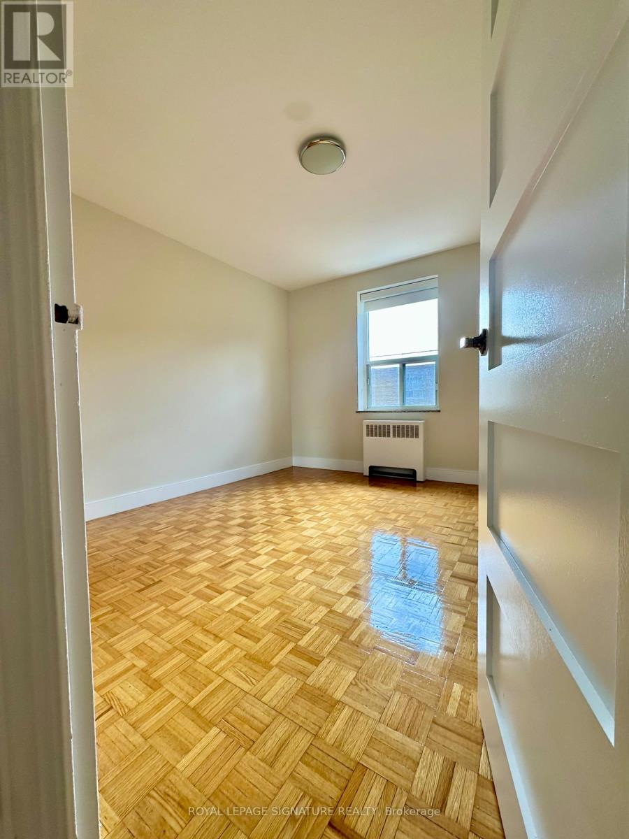 405 - 1291 Bayview Avenue, Toronto, Ontario  M4G 2Z9 - Photo 7 - C12436751