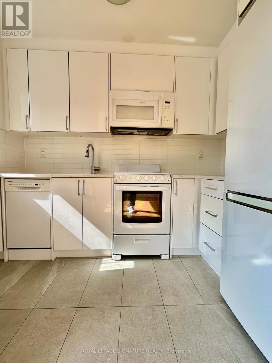 405 - 1291 Bayview Avenue, Toronto, Ontario  M4G 2Z9 - Photo 5 - C12436751