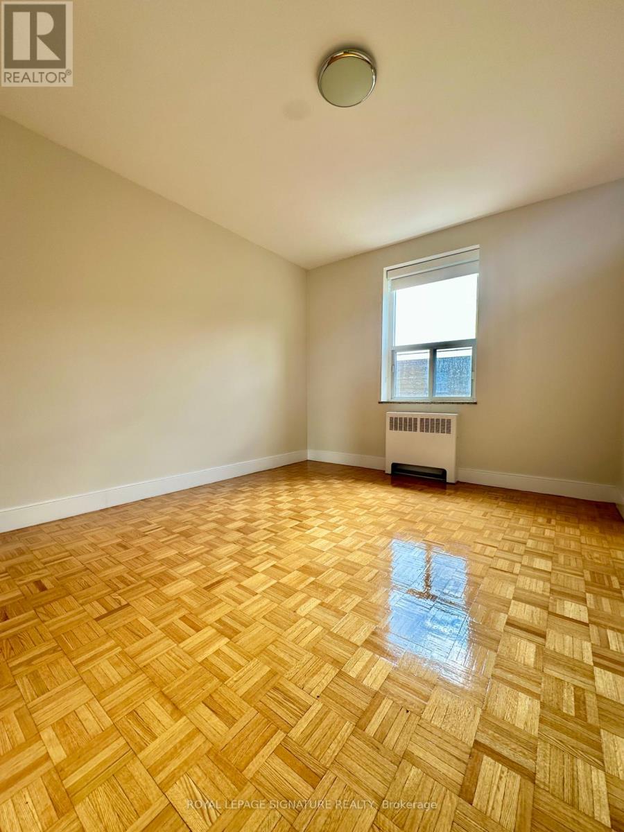 405 - 1291 Bayview Avenue, Toronto, Ontario  M4G 2Z9 - Photo 8 - C12436751