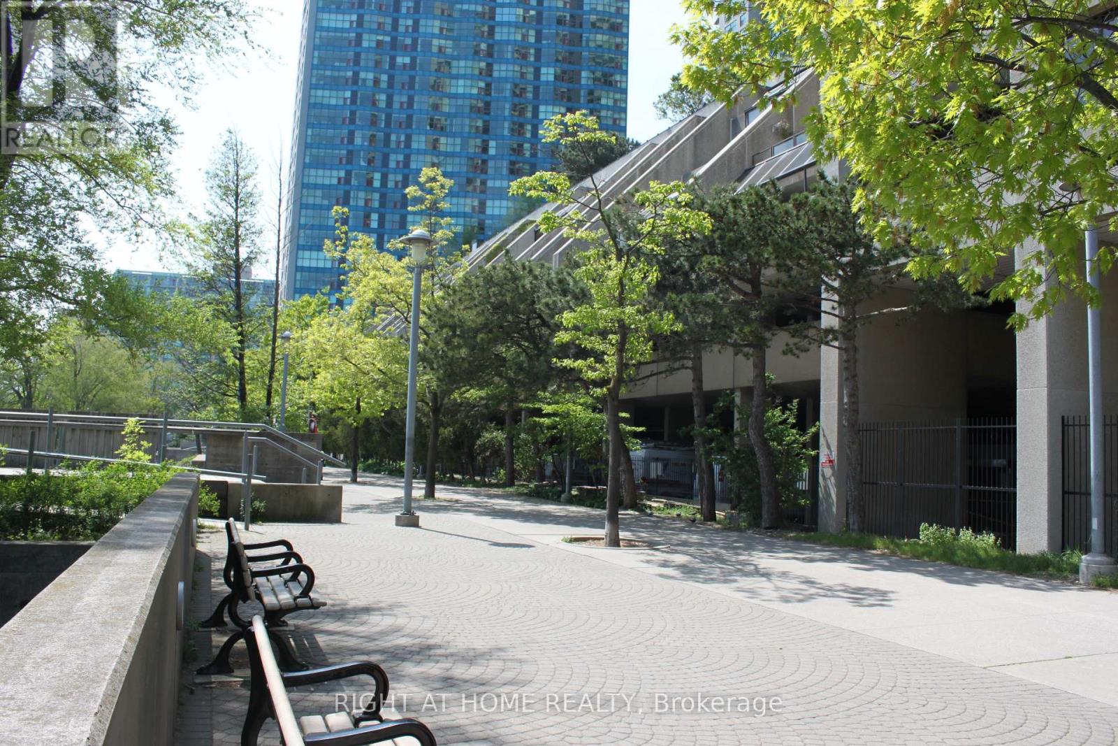 3240 - 33 Harbour Square, Toronto, Ontario  M5J 2G2 - Photo 34 - C12459180