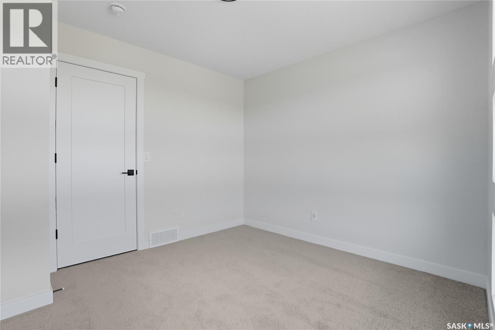 907 Traeger Manor, Saskatoon, Saskatchewan  S7V 1R3 - Photo 36 - SK987748