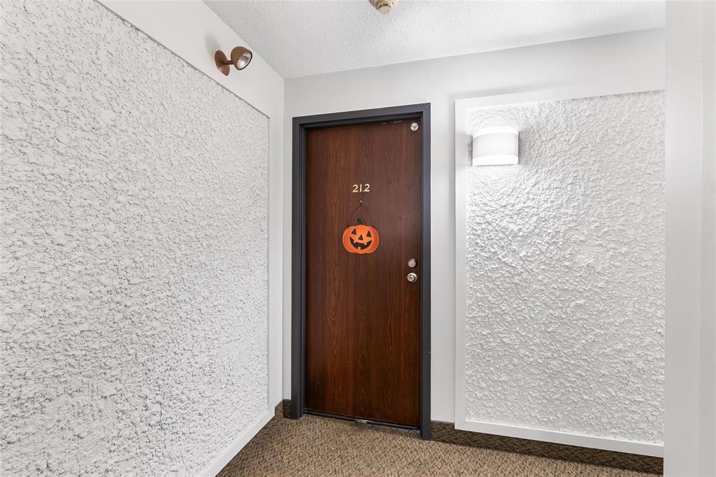 212 470 Kenaston Boulevard, Winnipeg, Manitoba R3N 1Z1 - Photo 2 - 202526222