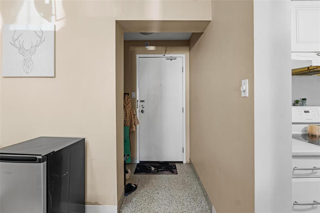 212 470 Kenaston Boulevard, Winnipeg, Manitoba R3N 1Z1 - Photo 3 - 202526222