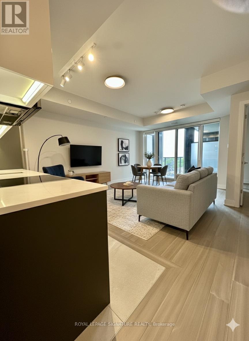 810 - 664 SPADINA AVENUE, Toronto, Ontario