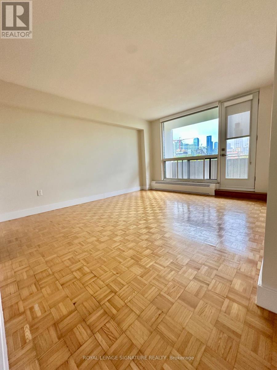 606 - 666 Spadina Avenue, Toronto, Ontario  M5S 2H8 - Photo 2 - C12435637