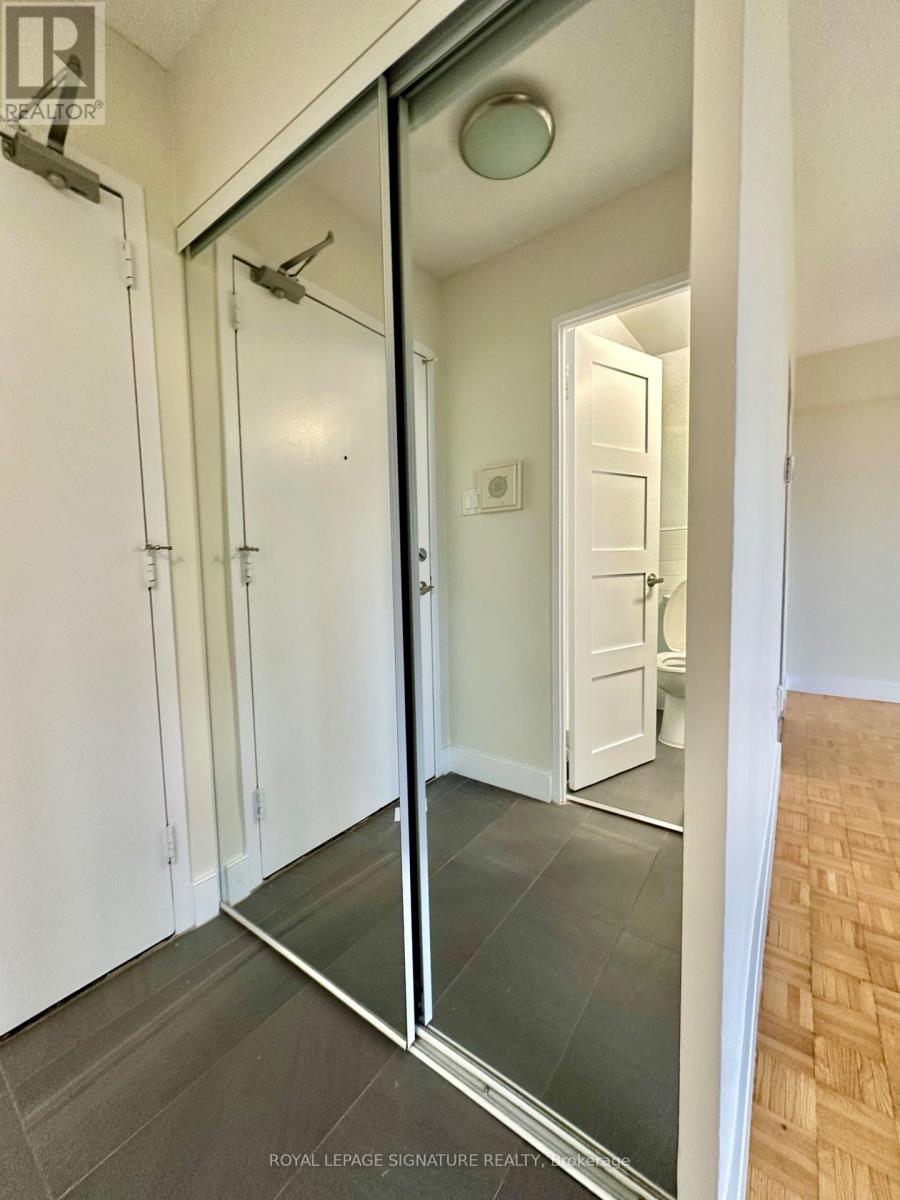 606 - 666 Spadina Avenue, Toronto, Ontario  M5S 2H8 - Photo 5 - C12435637