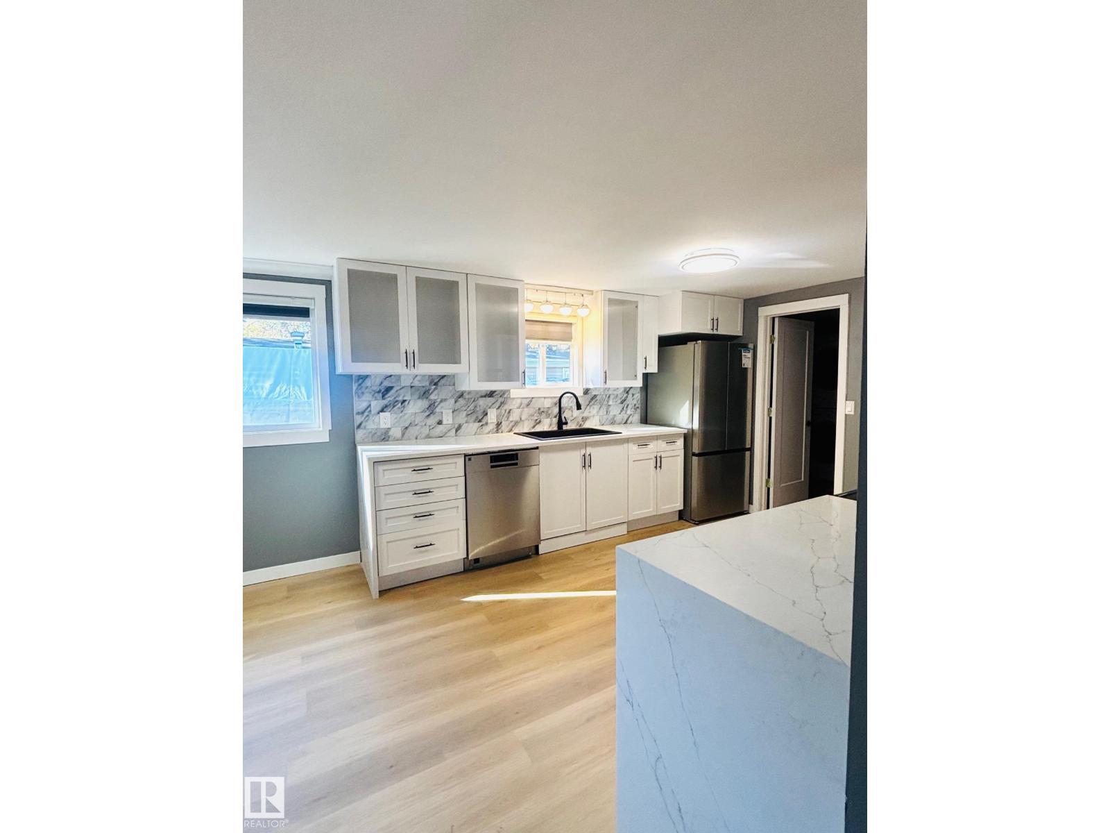 13 Maple Terrace Nw, Edmonton, Alberta  T6P 1H8 - Photo 6 - E4461617