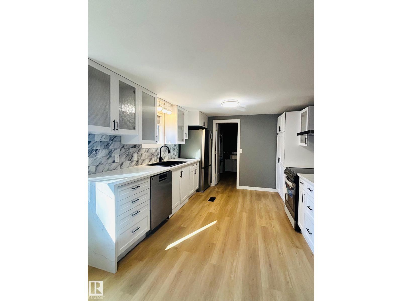 13 Maple Terrace Nw, Edmonton, Alberta  T6P 1H8 - Photo 7 - E4461617