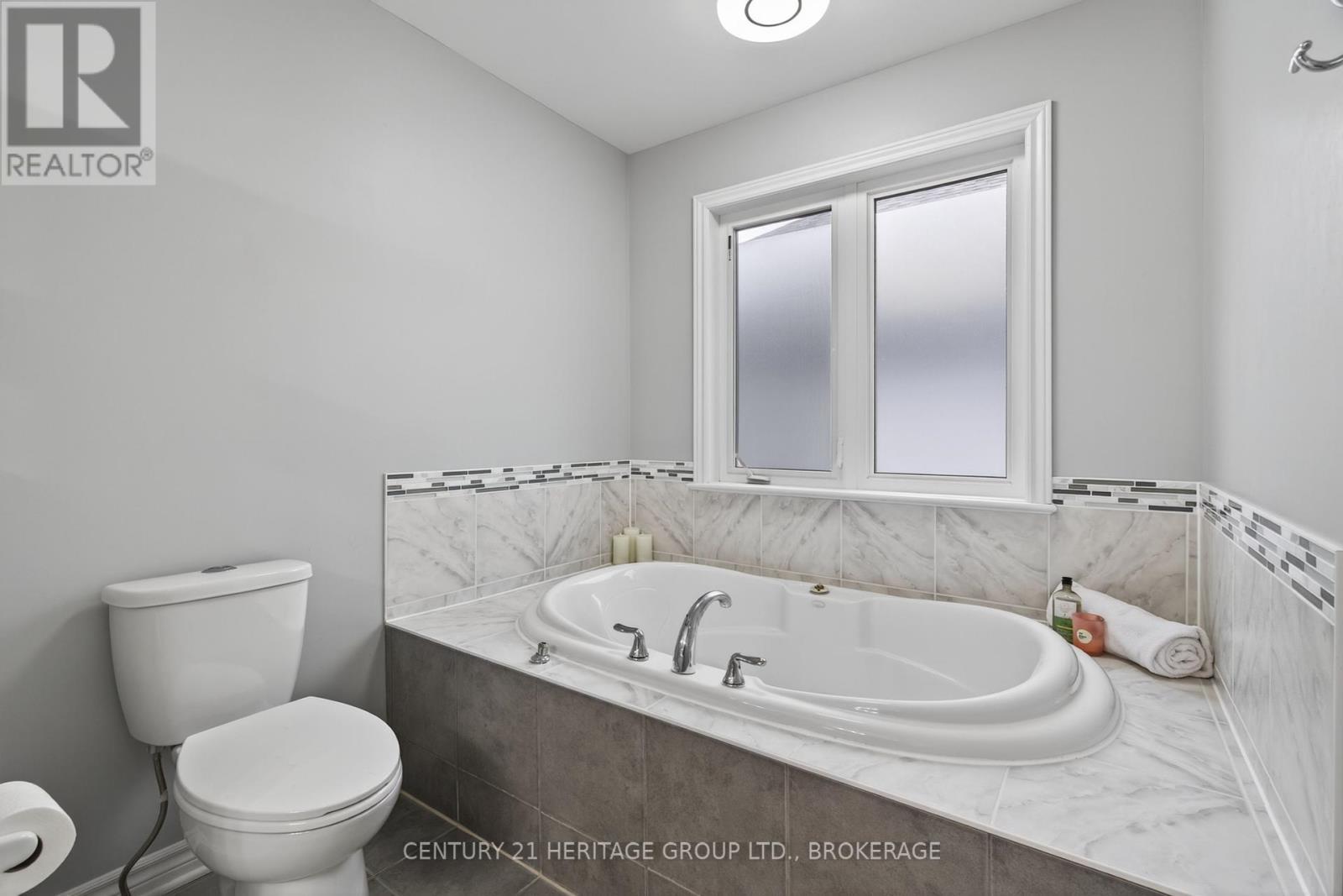 1208 Iris Drive, Kingston, Ontario  K7P 0H6 - Photo 19 - X12459200