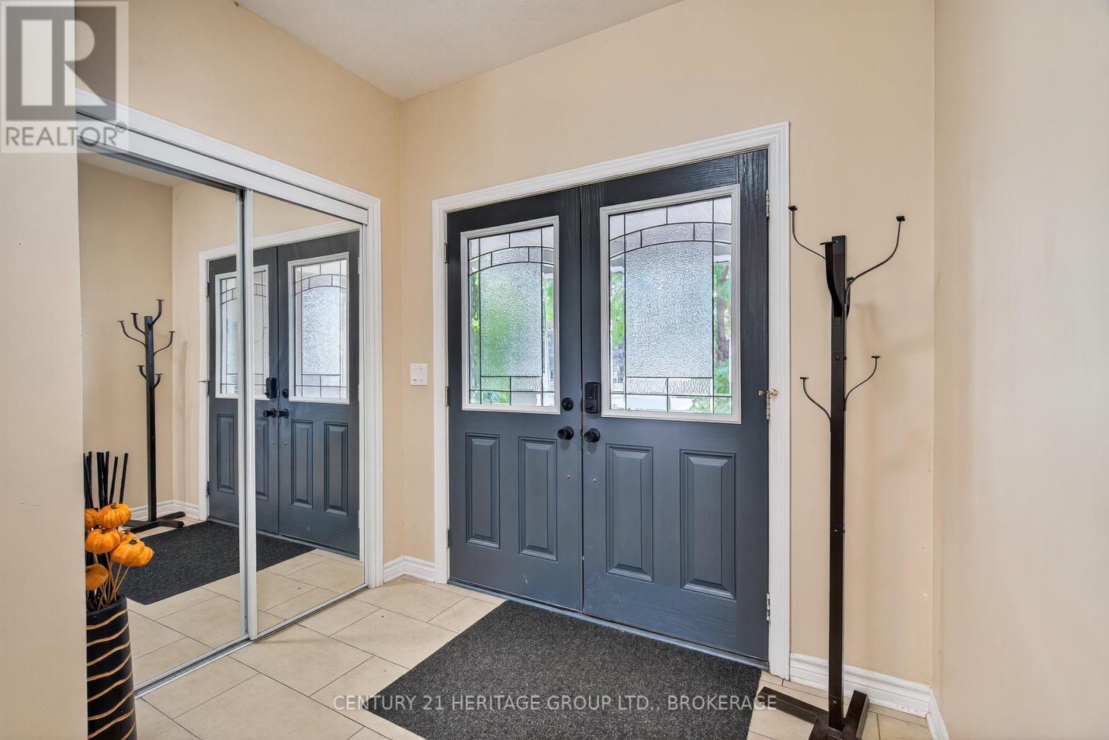 1208 Iris Drive, Kingston, Ontario  K7P 0H6 - Photo 4 - X12459200