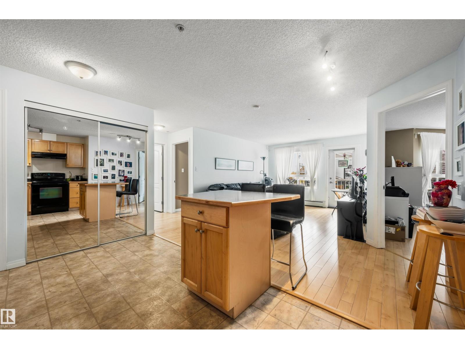 #228 5350 199 St Nw, Edmonton, Alberta  T6M 0A4 - Photo 5 - E4461915