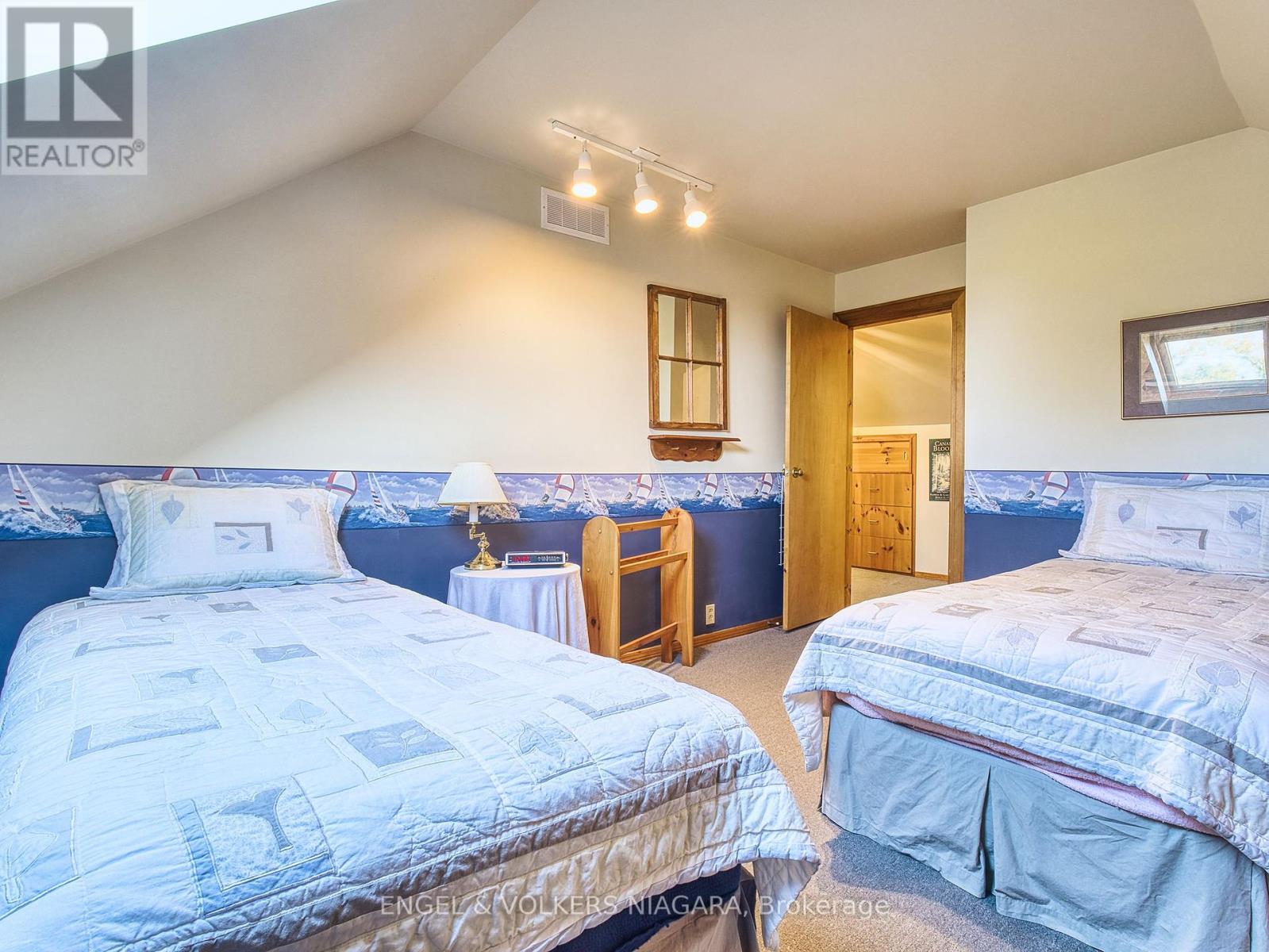 1577 Line 6 Road, Niagara-On-The-Lake, Ontario  L0S 1J0 - Photo 13 - X12459206