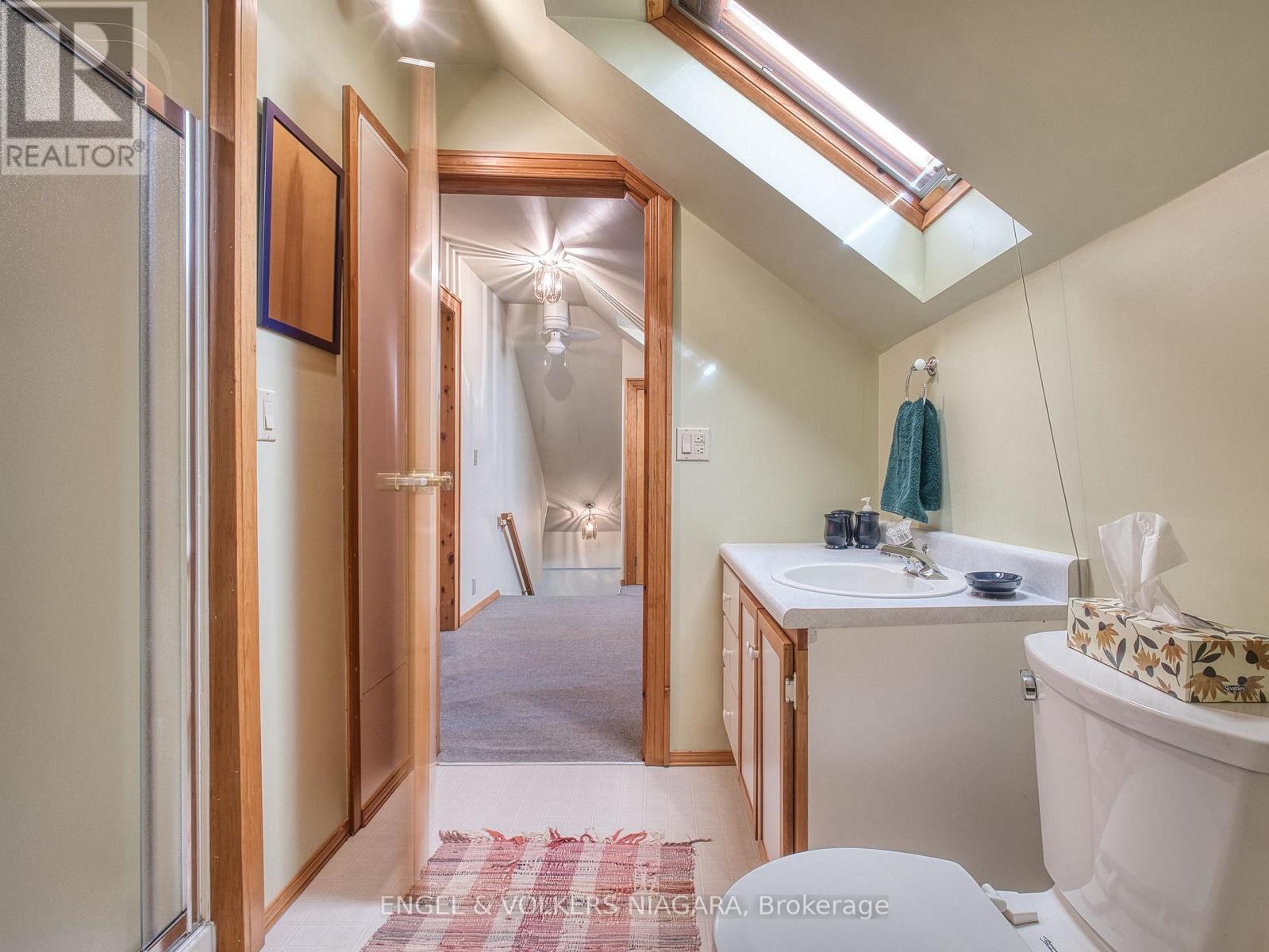 1577 Line 6 Road, Niagara-On-The-Lake, Ontario  L0S 1J0 - Photo 15 - X12459206